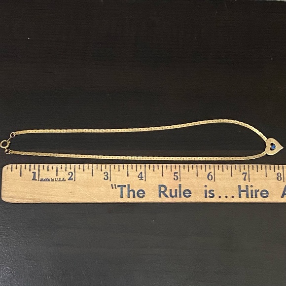 Unsigned Vintage Gold-tone Snake Chain Heart Pendant with Blue Stone Necklace - Picture 4 of 11